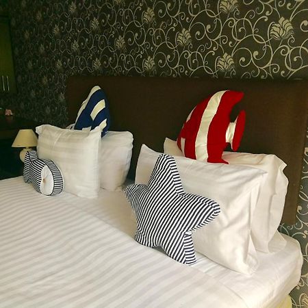 Only Blue Hotel Patong ภายนอก รูปภาพ