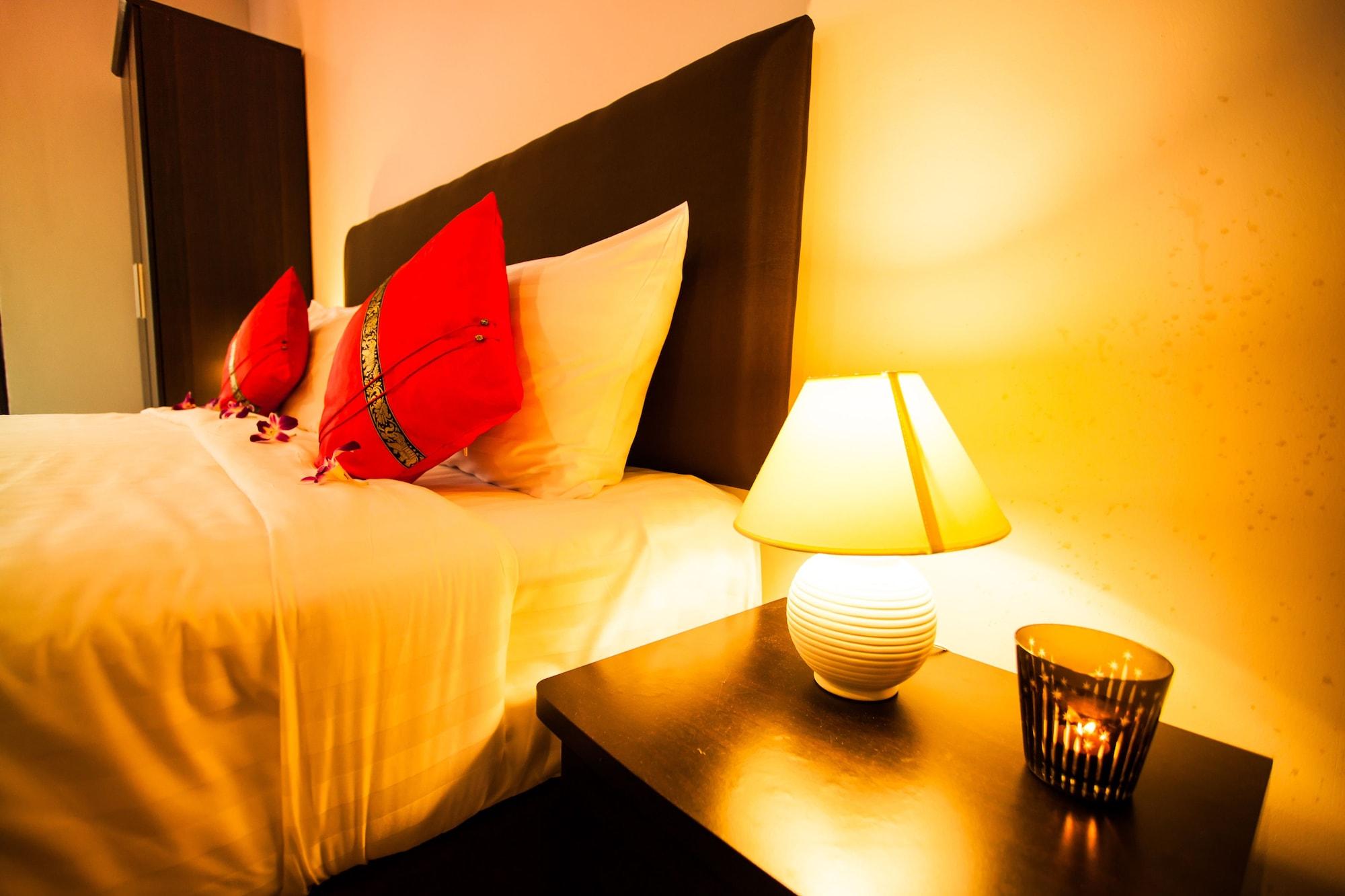 Only Blue Hotel Patong ภายนอก รูปภาพ