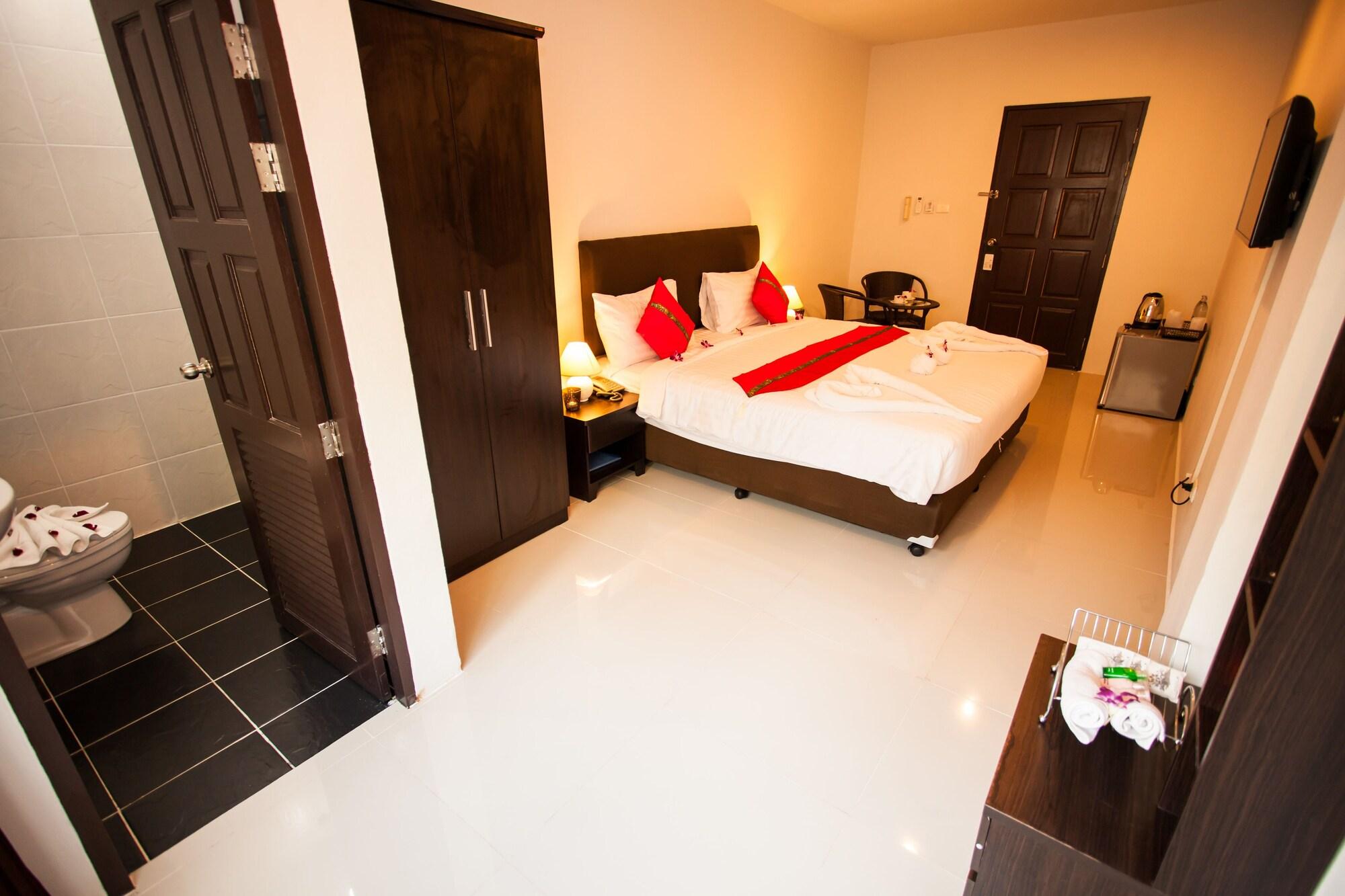 Only Blue Hotel Patong ภายนอก รูปภาพ