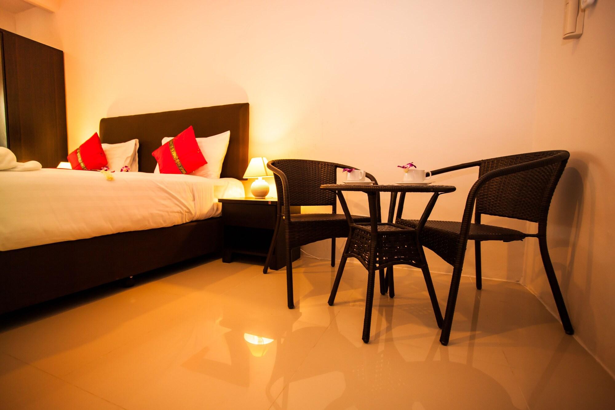 Only Blue Hotel Patong ภายนอก รูปภาพ